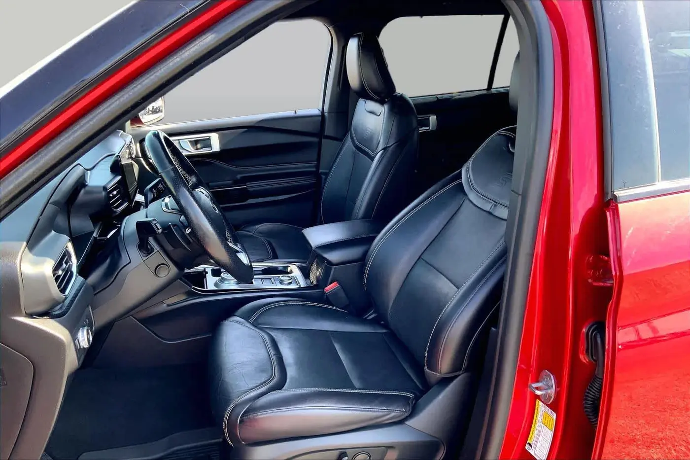 2022 Ford Explorer - $26,549