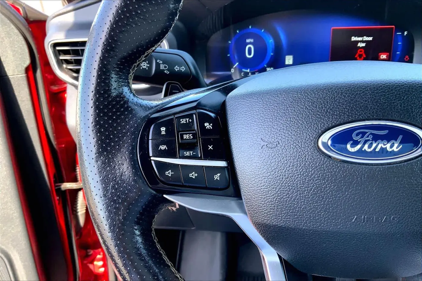 2022 Ford Explorer - $26,549