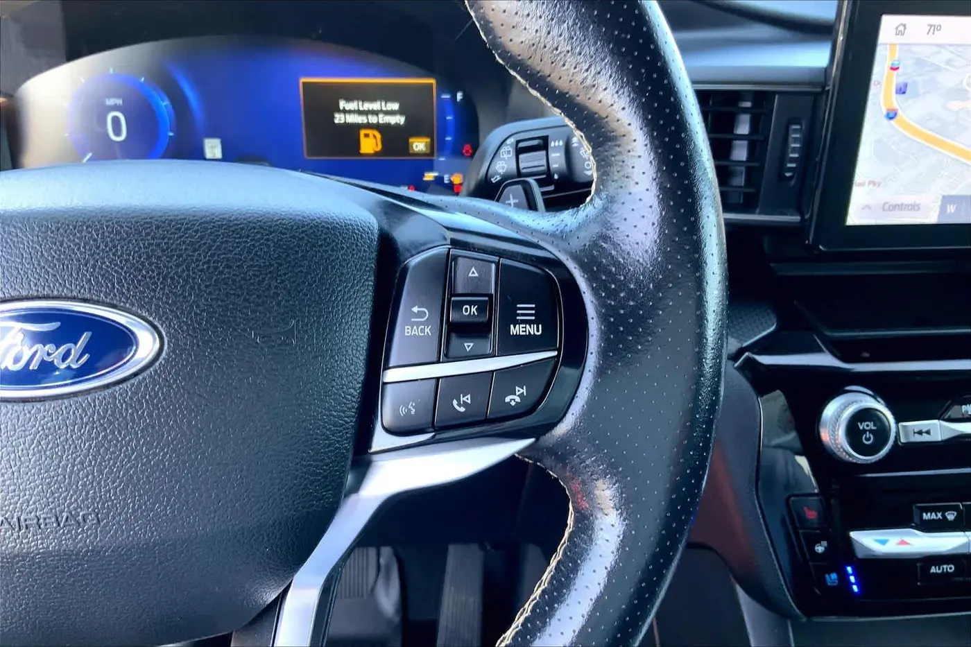 2022 Ford Explorer - $26,549