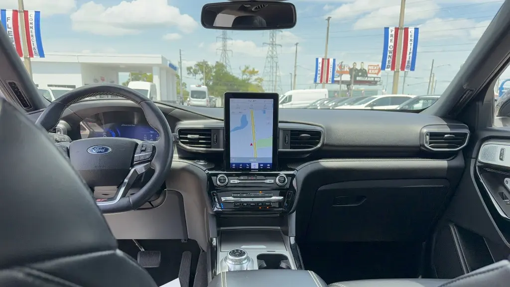 2023 Ford Explorer ST