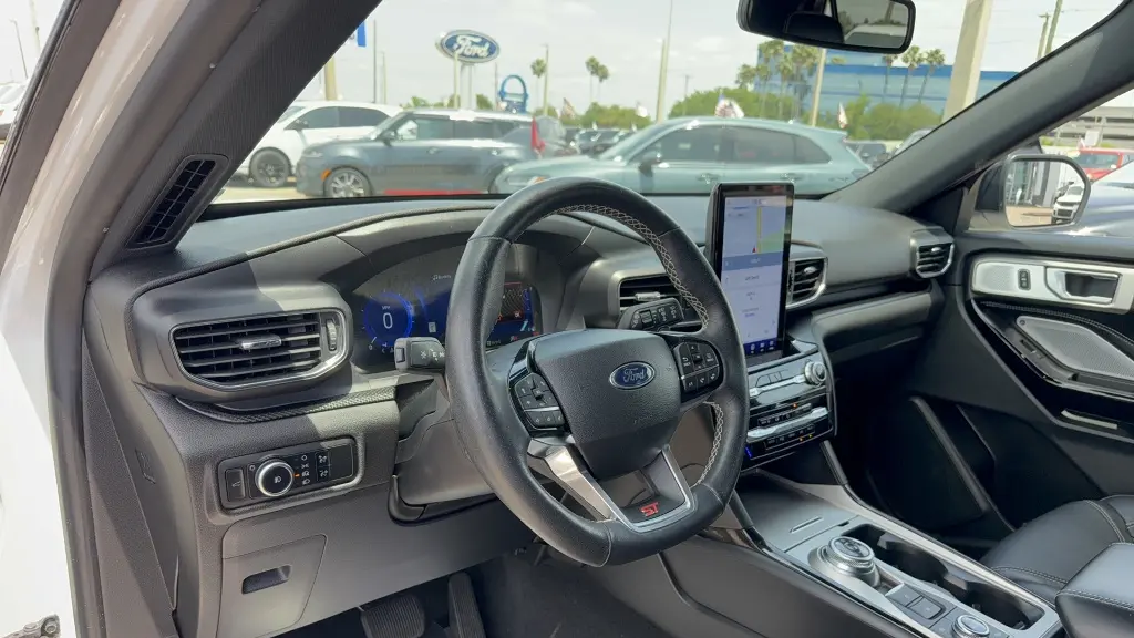 2023 Ford Explorer ST