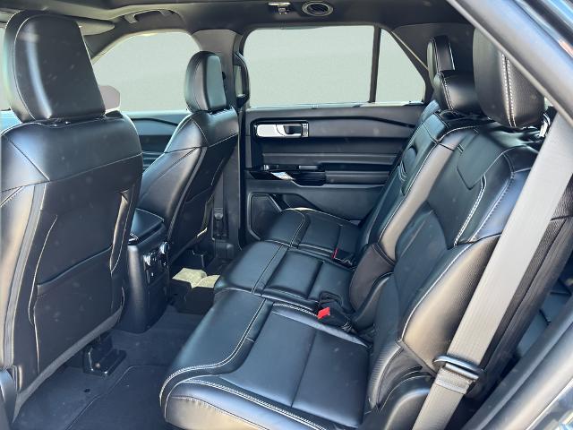 2022 Ford Explorer - $32,995