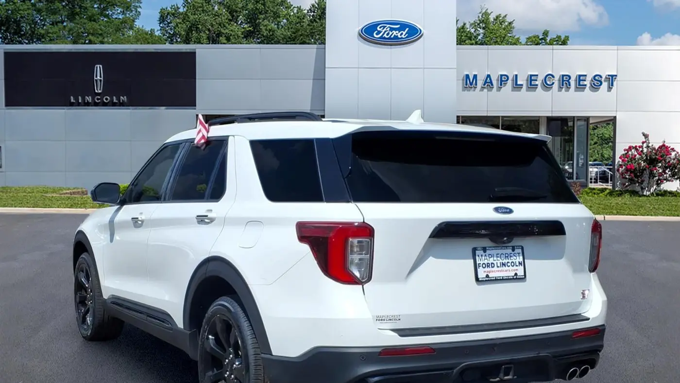 2022 Ford Explorer ST