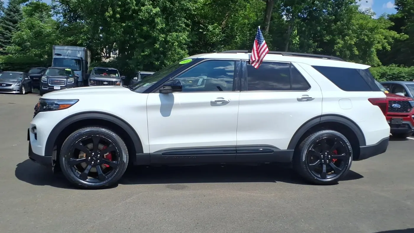 2022 Ford Explorer ST