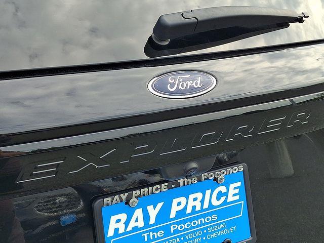 2022 Ford Explorer - $37,588