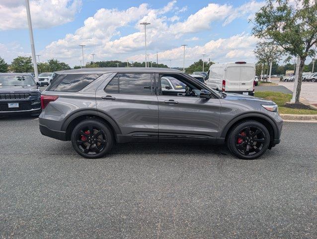 2022 Ford Explorer ST — photo 1 of 12