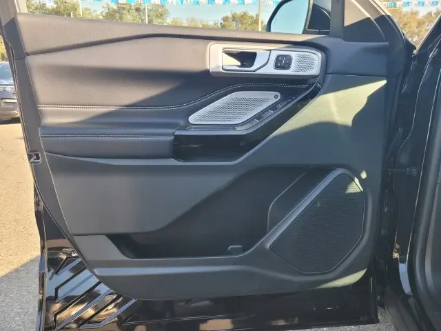 2023 Ford Explorer - $39,292