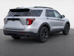 2020 Explorer Thumbnail 3