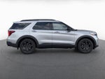 2020 Explorer Thumbnail 7