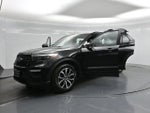 2020 Explorer Thumbnail 30