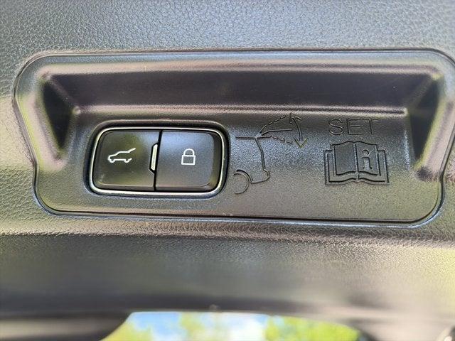 2020 Ford Explorer - $29,795