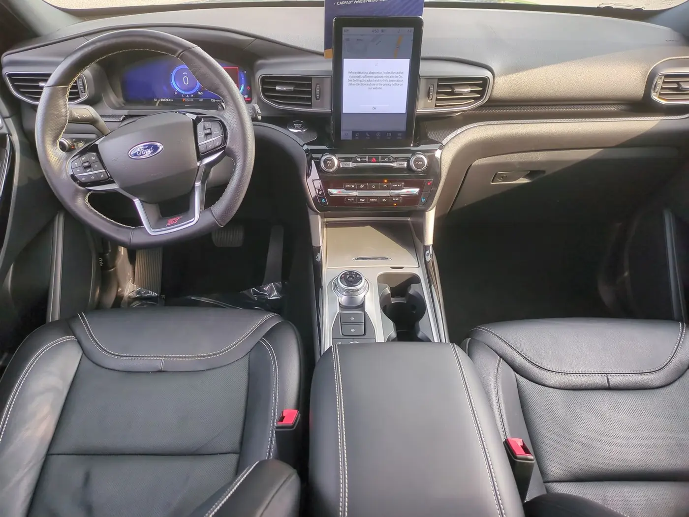 2022 Ford Explorer - $33,990