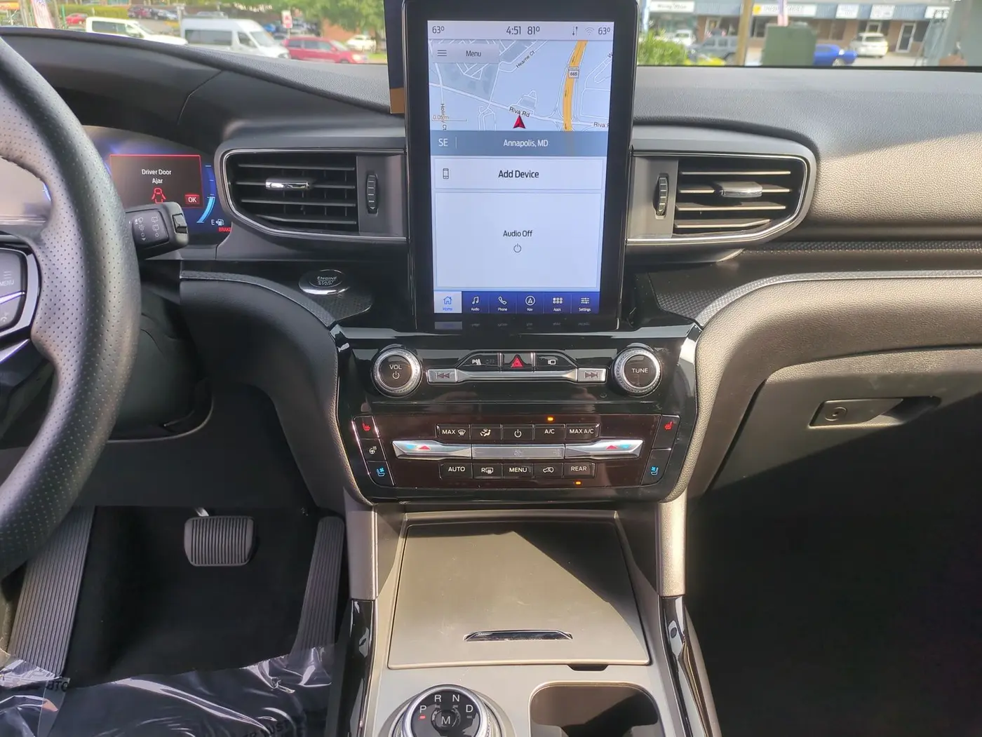 2022 Ford Explorer - $33,990
