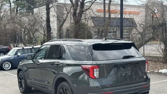 2022 Ford Explorer ST