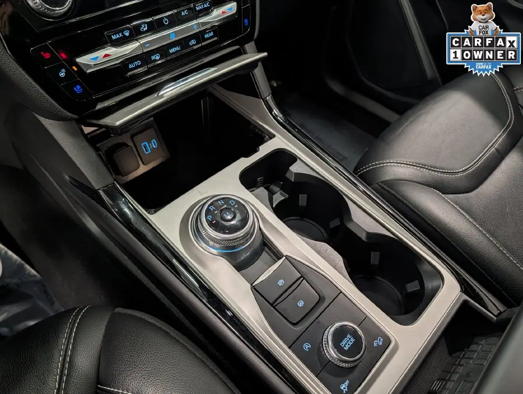 2023 Ford Explorer - $38,900