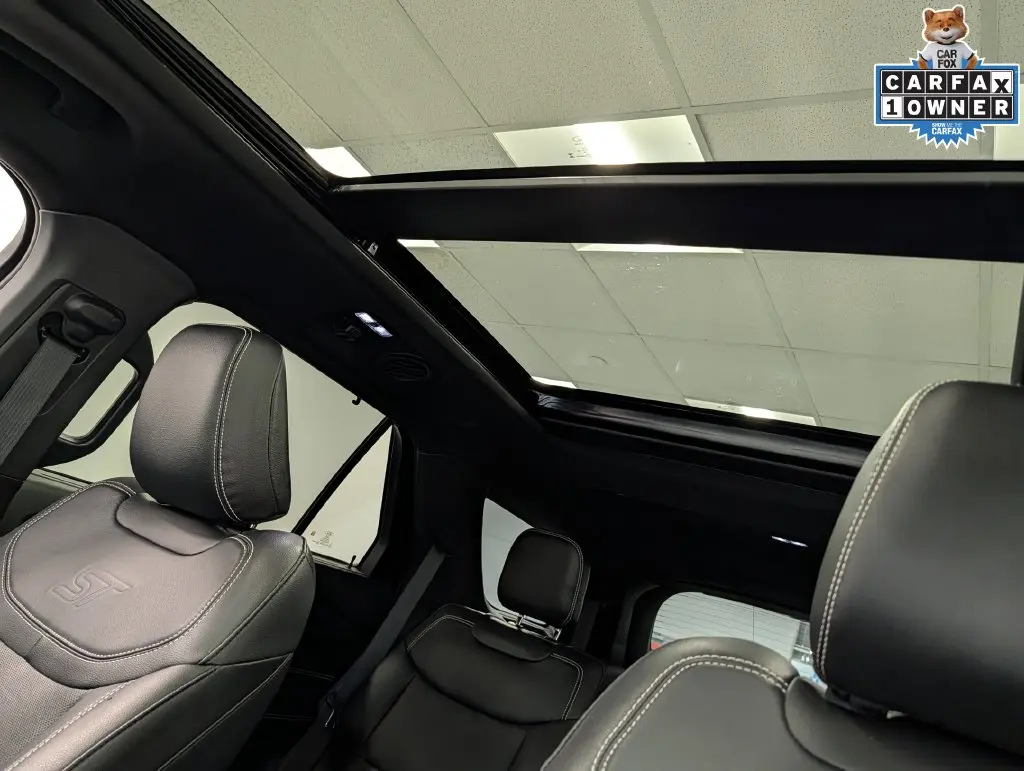 2023 Ford Explorer - $38,900