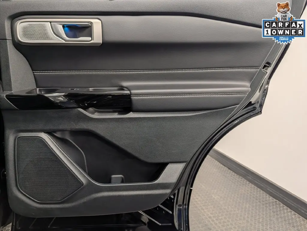 2023 Ford Explorer - $38,900