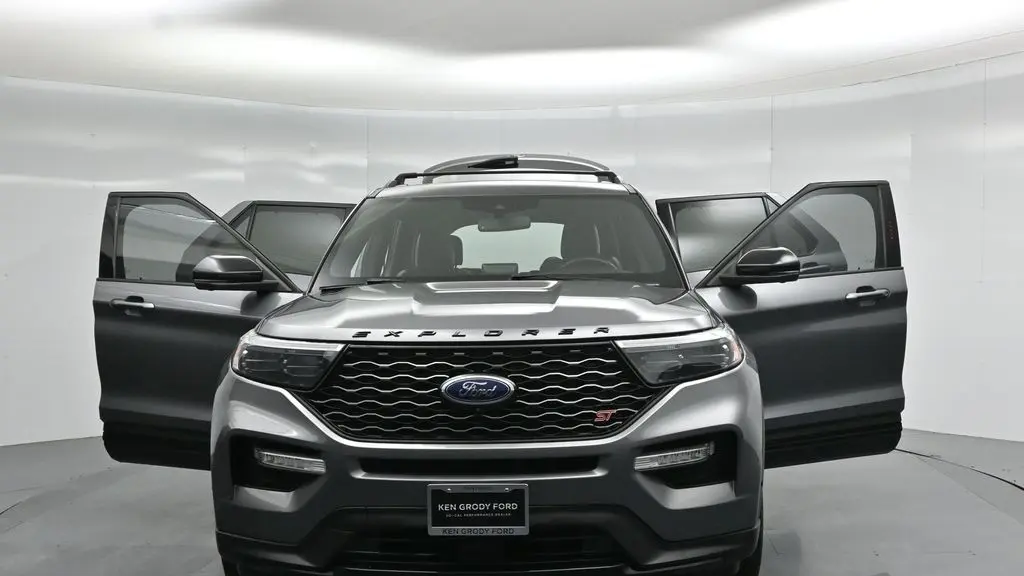2021 Ford Explorer ST