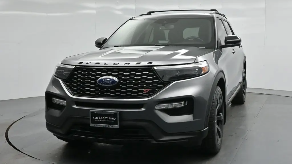 2021 Ford Explorer ST