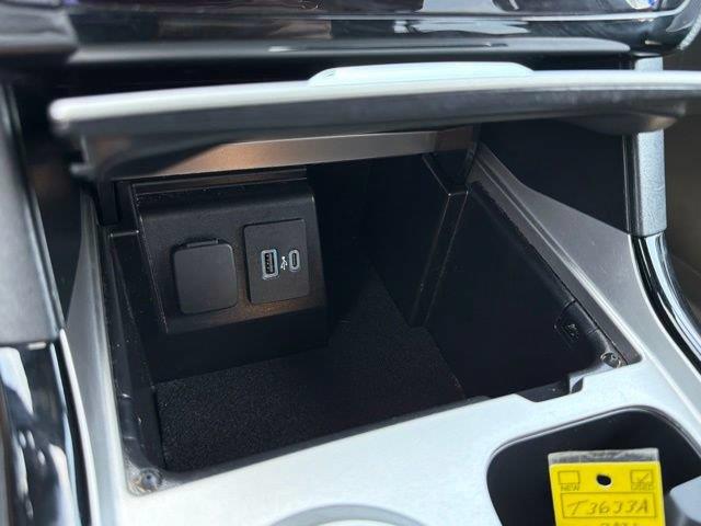 2021 Ford Explorer - $24,000