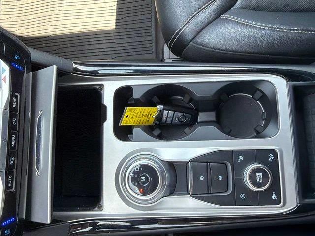 2021 Ford Explorer - $24,000