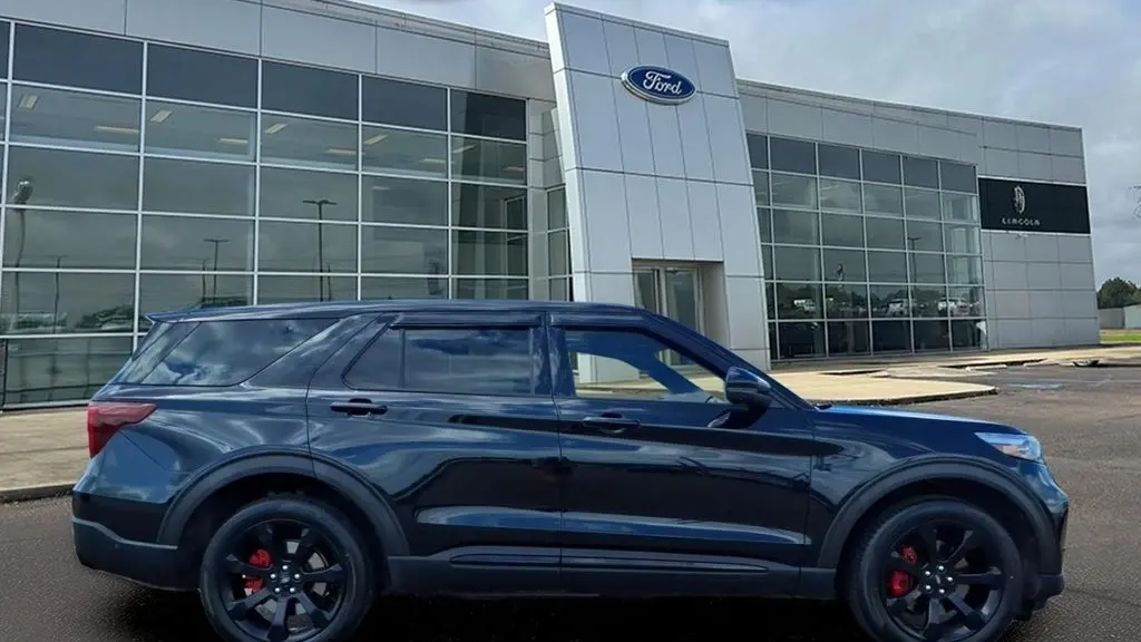 2022 Ford Explorer ST