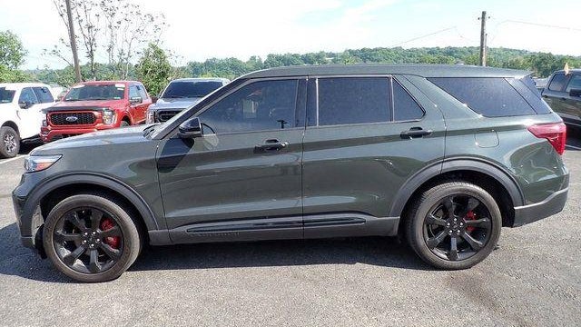 2022 Ford Explorer ST