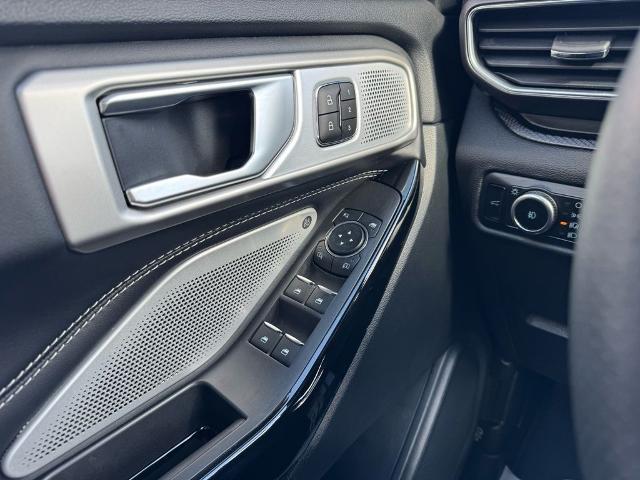 2023 Ford Explorer - $44,988