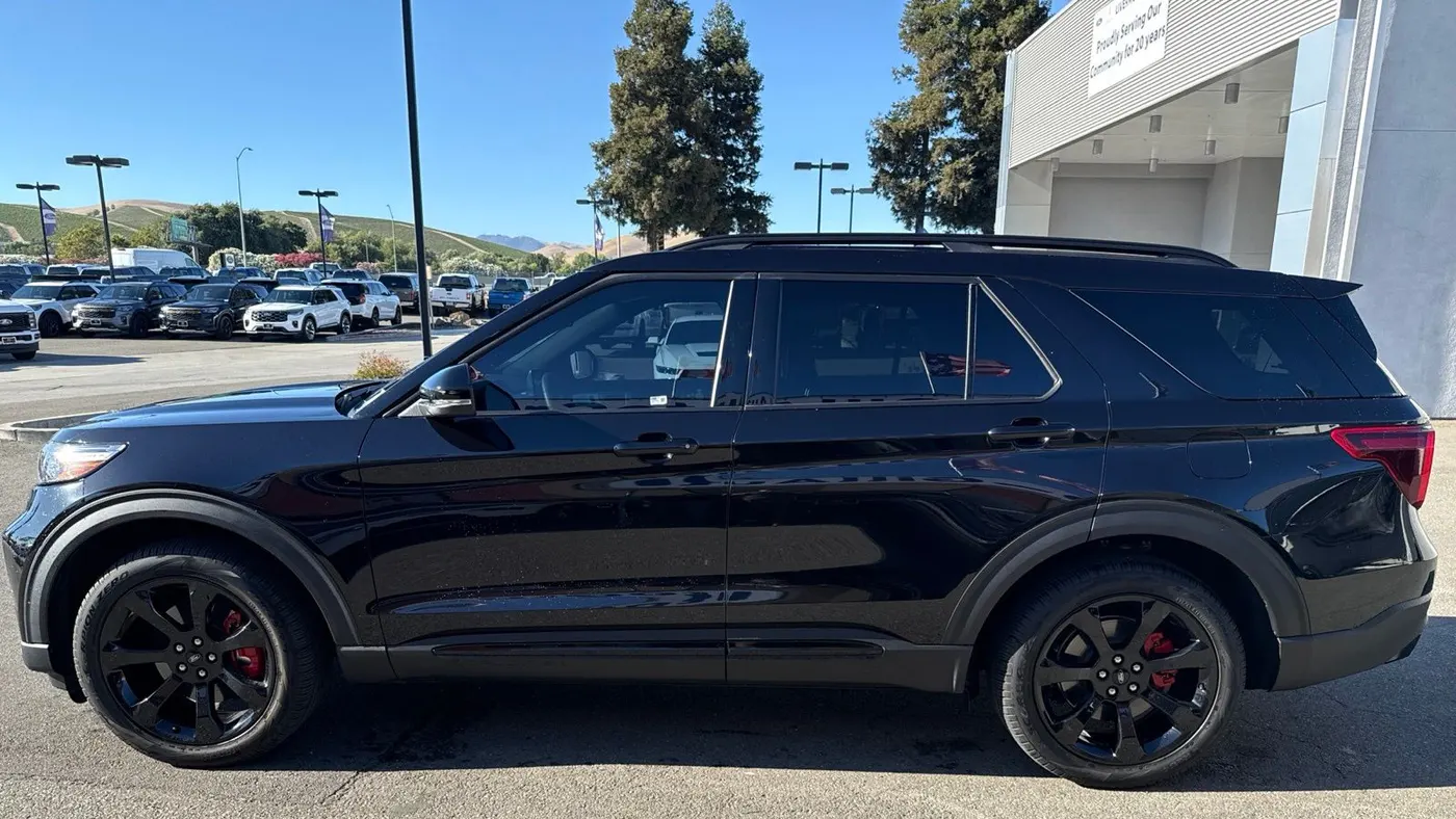 2023 Ford Explorer ST