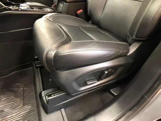 2022 Ford Explorer - $30,783