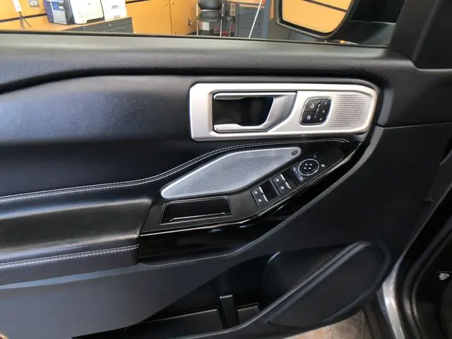 2022 Ford Explorer - $30,783