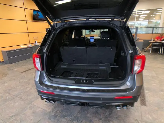 2022 Ford Explorer - $30,783