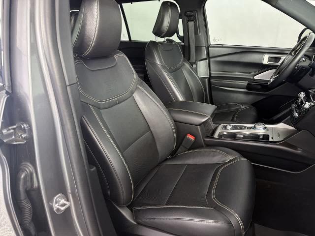 2023 Ford Explorer - $34,900