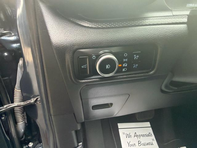 2023 Ford Explorer - $41,996