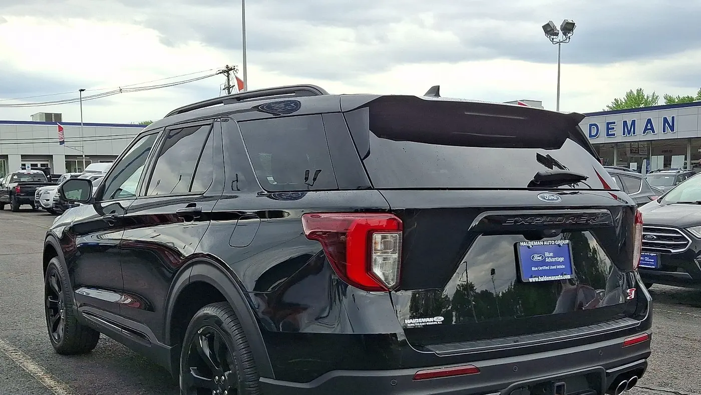 2023 Ford Explorer ST