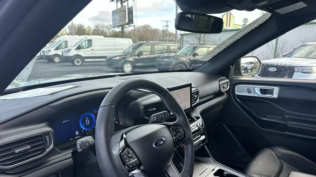 2023 Ford Explorer ST