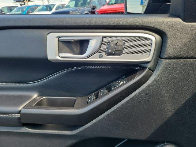2020 Ford Explorer - $25,995