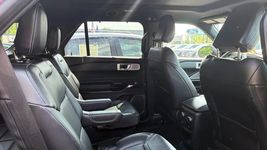 2021 Ford Explorer ST
