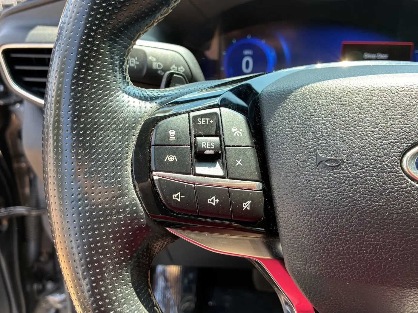 2021 Ford Explorer - $22,995