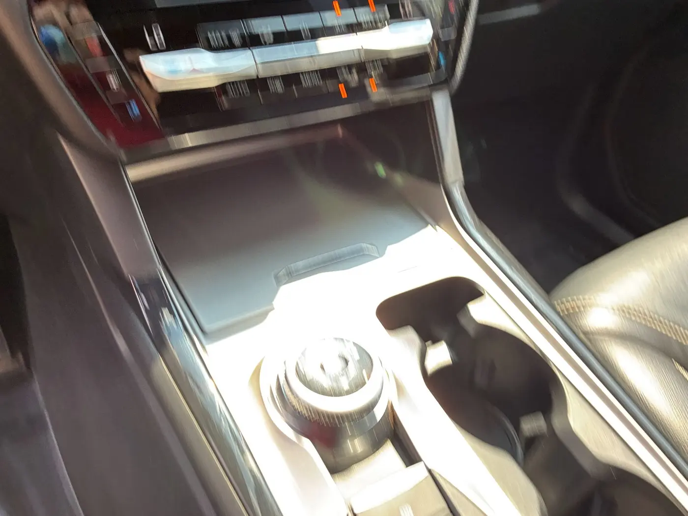 2021 Ford Explorer - $22,995