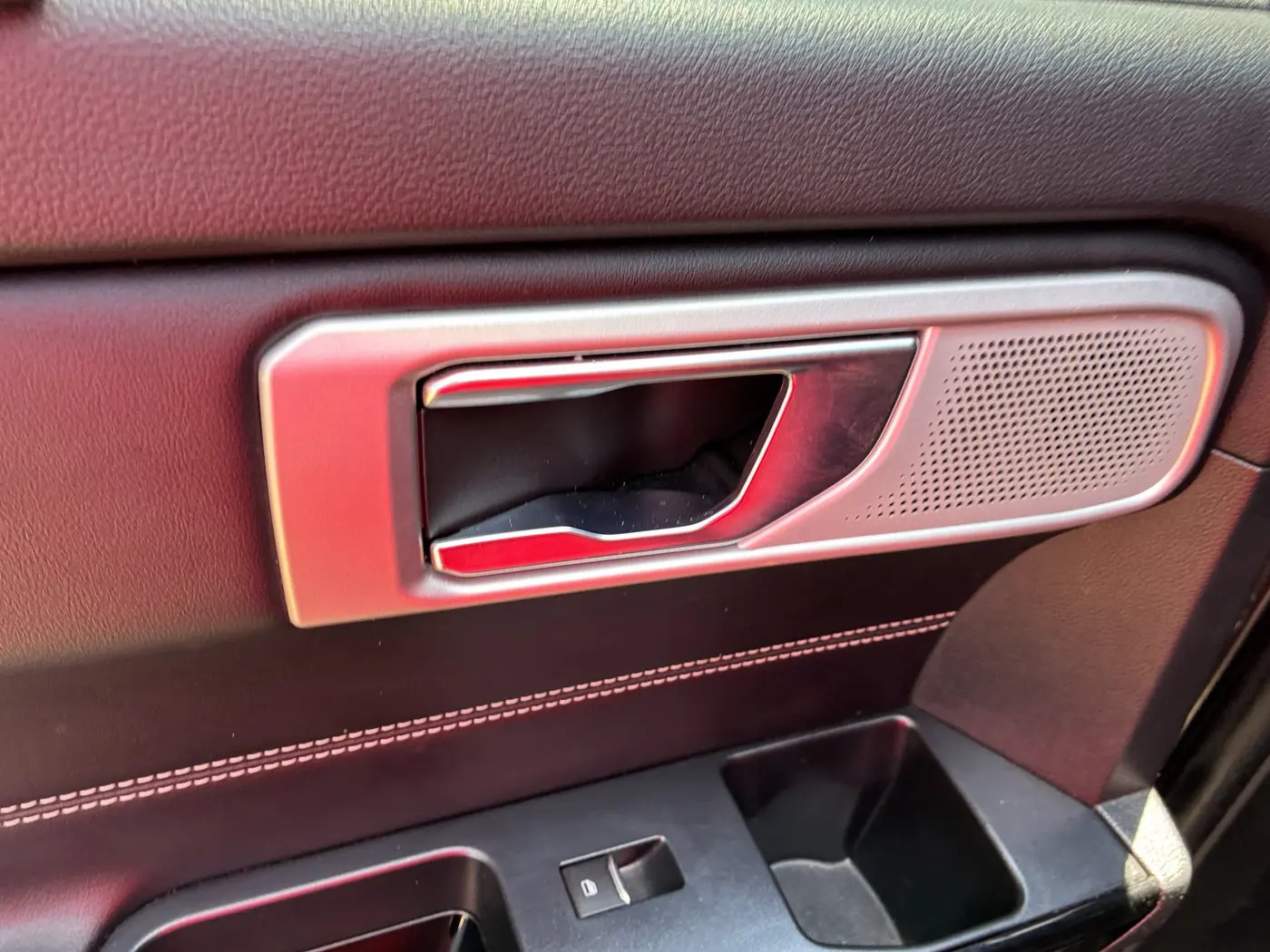 2021 Ford Explorer - $22,995