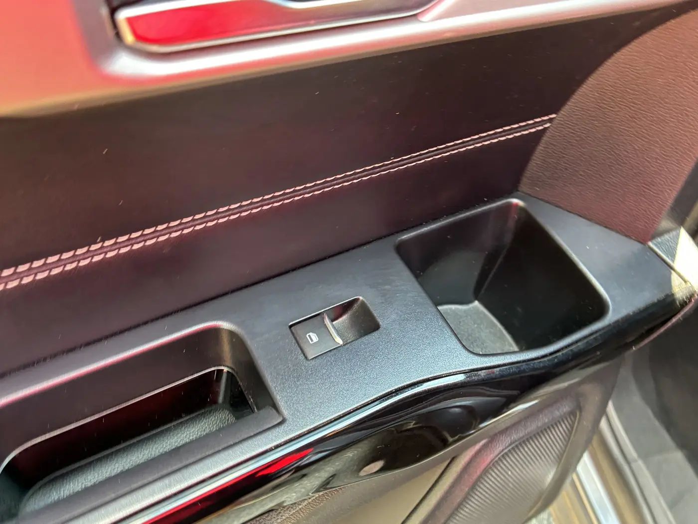 2021 Ford Explorer - $22,995
