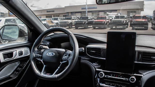 2022 Ford Explorer ST