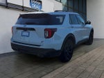 2023 Explorer Thumbnail 3