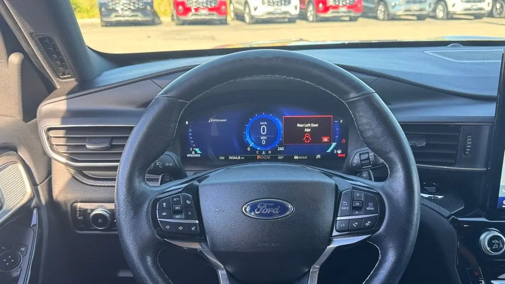 2023 Ford Explorer ST