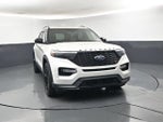 2023 Explorer Thumbnail 3