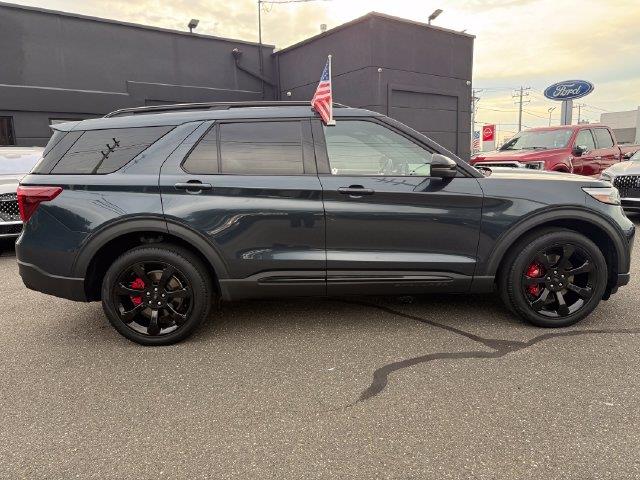 2023 Ford Explorer - $39,995