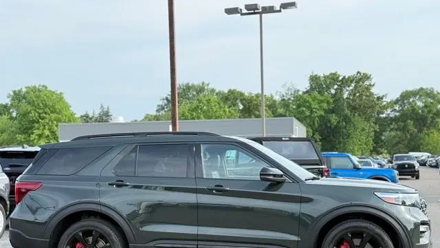 2023 Ford Explorer ST