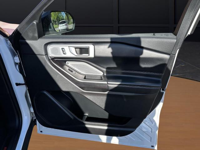 2020 Ford Explorer - $27,695
