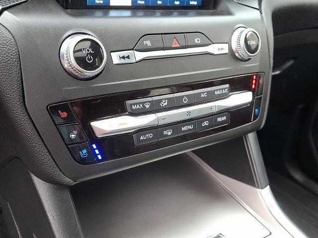 2020 Ford Explorer - $22,900